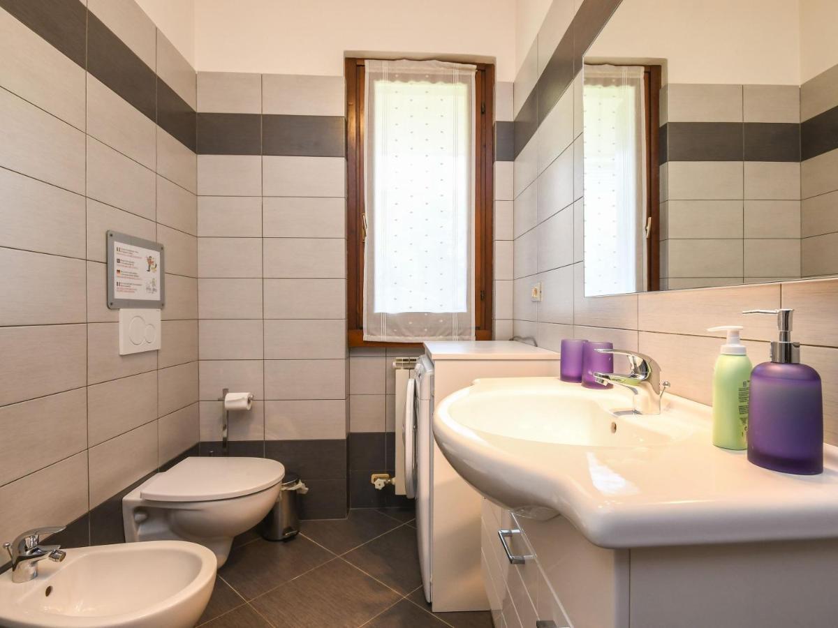Casa Barbara Apartment Salo Ngoại thất bức ảnh